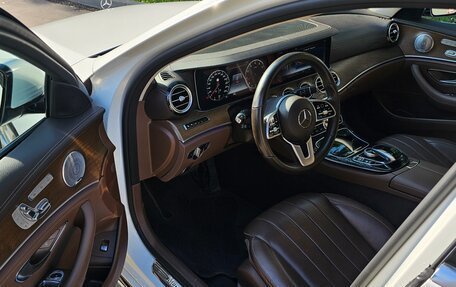 Mercedes-Benz E-Класс, 2020 год, 4 000 000 рублей, 11 фотография