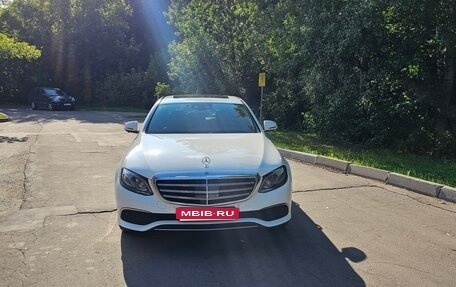 Mercedes-Benz E-Класс, 2020 год, 4 000 000 рублей, 2 фотография
