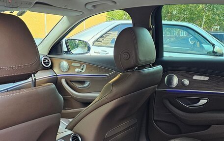 Mercedes-Benz E-Класс, 2020 год, 4 000 000 рублей, 22 фотография
