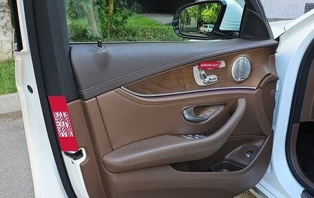 Mercedes-Benz E-Класс, 2020 год, 4 000 000 рублей, 12 фотография