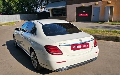 Mercedes-Benz E-Класс, 2020 год, 4 000 000 рублей, 9 фотография