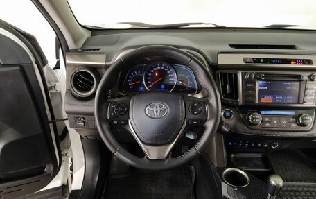Toyota RAV4, 2013 год, 1 849 000 рублей, 13 фотография