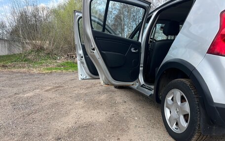 Renault Sandero I, 2014 год, 825 000 рублей, 14 фотография