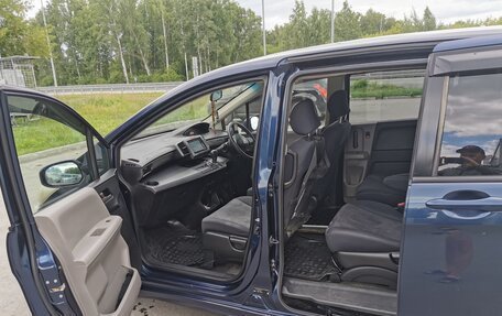Honda Freed I, 2010 год, 670 000 рублей, 10 фотография