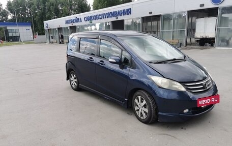 Honda Freed I, 2010 год, 670 000 рублей, 3 фотография
