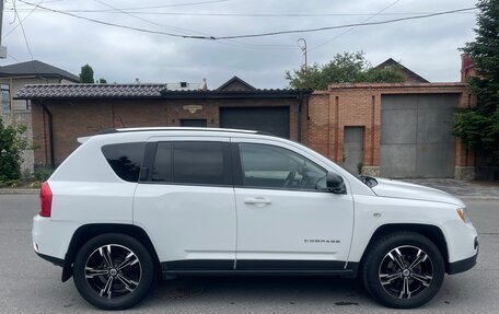 Jeep Compass I рестайлинг, 2012 год, 1 050 000 рублей, 2 фотография