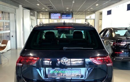 Volkswagen Tiguan II, 2018 год, 2 750 000 рублей, 6 фотография