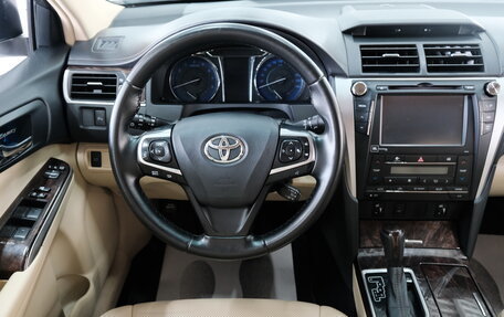 Toyota Camry, 2016 год, 2 399 000 рублей, 11 фотография