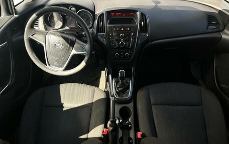 Opel Astra J, 2012 год, 475 000 рублей, 11 фотография