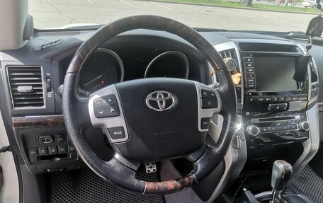 Toyota Land Cruiser 200, 2012 год, 4 650 000 рублей, 17 фотография