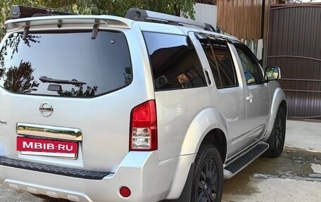 Nissan Pathfinder, 2011 год, 1 750 000 рублей, 5 фотография