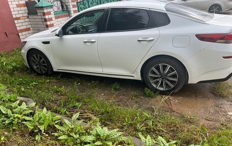 KIA K5 II, 2018 год, 1 830 000 рублей, 3 фотография