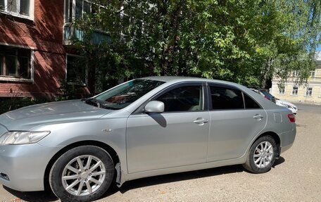Toyota Camry, 2007 год, 900 000 рублей, 10 фотография