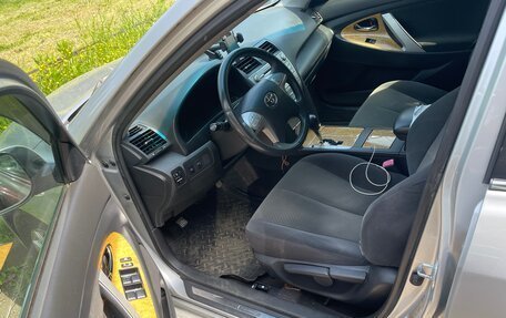 Toyota Camry, 2007 год, 900 000 рублей, 3 фотография
