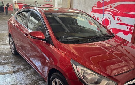 Hyundai Solaris II рестайлинг, 2012 год, 870 000 рублей, 6 фотография