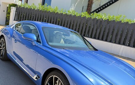 Bentley Continental GT III, 2018 год, 18 000 000 рублей, 35 фотография