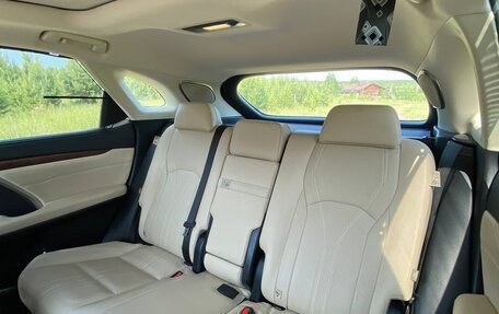 Lexus RX IV рестайлинг, 2020 год, 5 000 000 рублей, 13 фотография