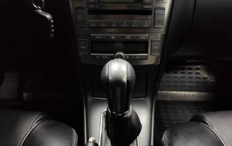 Toyota Avensis III рестайлинг, 2008 год, 750 000 рублей, 3 фотография