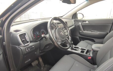 KIA Sportage IV рестайлинг, 2018 год, 2 000 000 рублей, 4 фотография