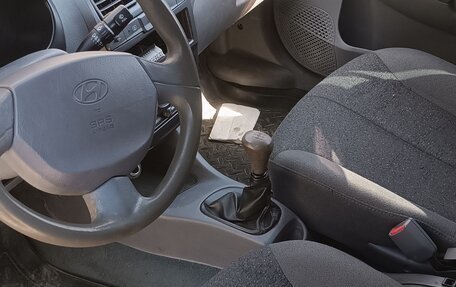 Hyundai Accent II, 2008 год, 185 000 рублей, 6 фотография