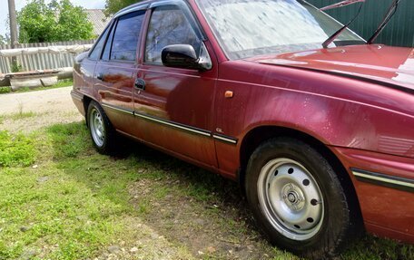 Daewoo Nexia I рестайлинг, 2004 год, 140 000 рублей, 2 фотография