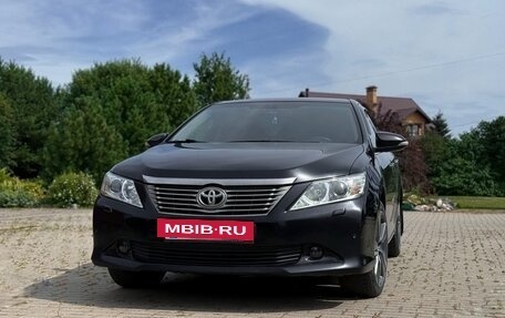 Toyota Camry, 2013 год, 1 450 000 рублей, 4 фотография