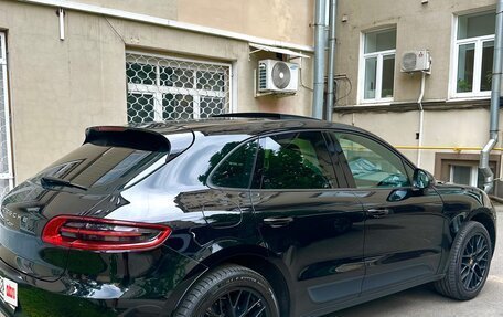 Porsche Macan I рестайлинг, 2017 год, 3 950 000 рублей, 4 фотография
