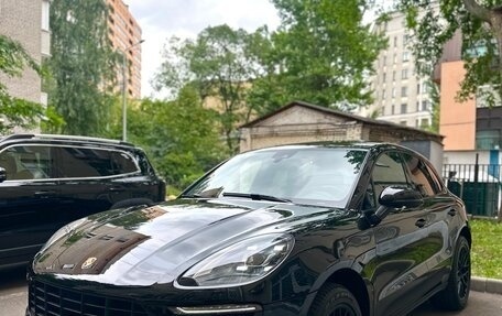Porsche Macan I рестайлинг, 2017 год, 3 950 000 рублей, 2 фотография