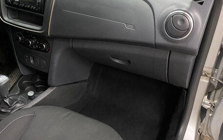 Renault Sandero II рестайлинг, 2015 год, 900 000 рублей, 5 фотография