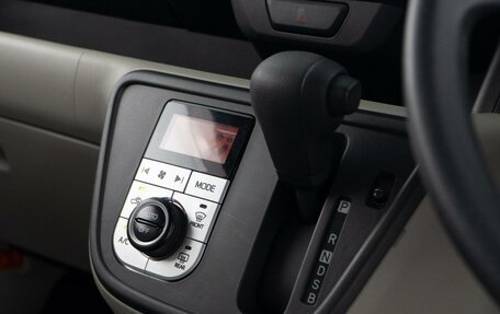 Toyota bB II рестайлинг, 2012 год, 898 500 рублей, 12 фотография