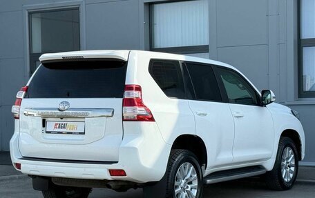 Toyota Land Cruiser Prado 150 рестайлинг 2, 2014 год, 3 820 000 рублей, 5 фотография