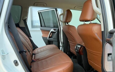 Toyota Land Cruiser Prado 150 рестайлинг 2, 2014 год, 3 820 000 рублей, 16 фотография