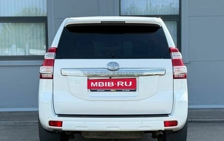 Toyota Land Cruiser Prado 150 рестайлинг 2, 2014 год, 3 820 000 рублей, 6 фотография
