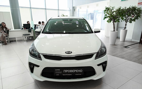 KIA Rio IV, 2018 год, 1 163 000 рублей, 2 фотография