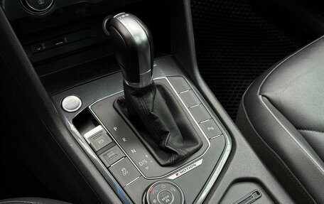Volkswagen Tiguan II, 2016 год, 2 249 000 рублей, 17 фотография
