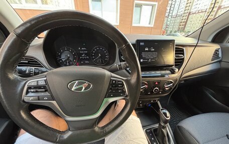 Hyundai Solaris II рестайлинг, 2022 год, 1 520 000 рублей, 13 фотография