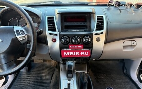 Mitsubishi Pajero Sport II рестайлинг, 2011 год, 1 550 000 рублей, 13 фотография