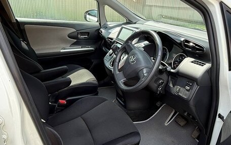 Toyota Wish II, 2010 год, 1 400 000 рублей, 4 фотография