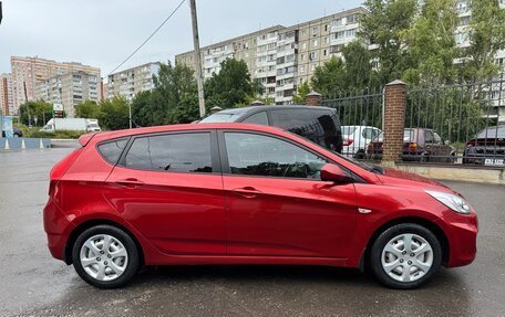 Hyundai Solaris II рестайлинг, 2013 год, 870 000 рублей, 4 фотография