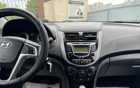 Hyundai Solaris II рестайлинг, 2013 год, 870 000 рублей, 14 фотография