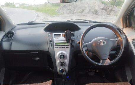 Toyota Vitz, 2005 год, 385 000 рублей, 1 фотография