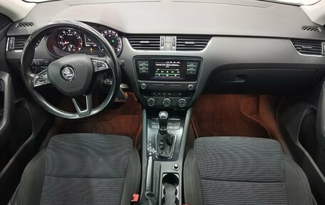 Skoda Octavia, 2015 год, 1 300 000 рублей, 10 фотография