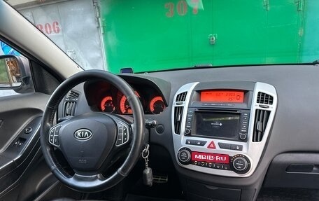 KIA cee'd I рестайлинг, 2008 год, 750 000 рублей, 25 фотография
