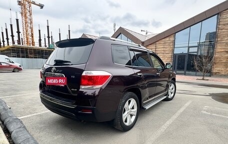 Toyota Highlander III, 2011 год, 2 100 000 рублей, 5 фотография
