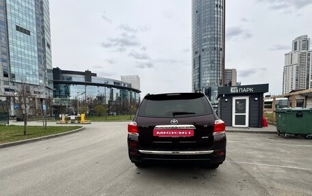 Toyota Highlander III, 2011 год, 2 100 000 рублей, 7 фотография