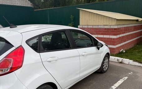 Ford Fiesta, 2016 год, 900 000 рублей, 4 фотография