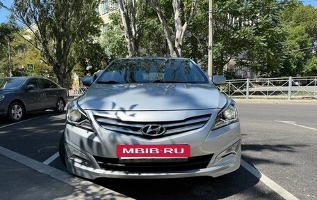 Hyundai Solaris II рестайлинг, 2016 год, 1 290 000 рублей, 2 фотография