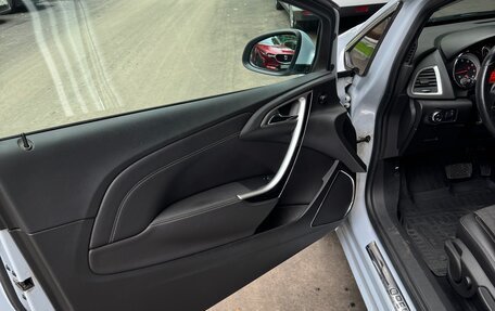 Opel Astra J, 2013 год, 810 000 рублей, 6 фотография