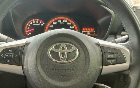 Toyota Roomy I, 2017 год, 1 150 000 рублей, 3 фотография