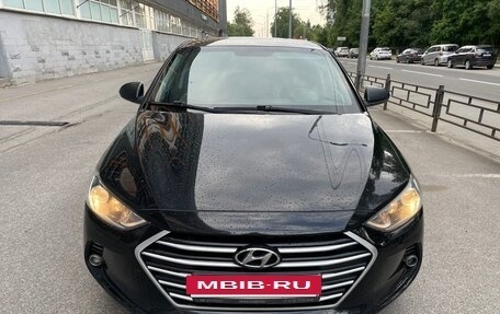 Hyundai Elantra VI рестайлинг, 2016 год, 1 400 000 рублей, 5 фотография